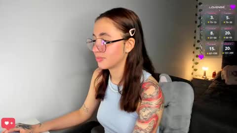Snapshot of camilaalee chatting on January 13, 2025, 12:19 am CAMILAA LEE  online show from January 13, 2025, 12:19 am