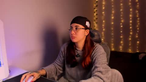 Snapshot of camilaalee chatting on October 28, 2025, 2:37 am CAMILAA LEE  online show from October 28, 2025, 2:37 am