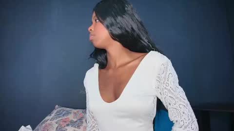 Snapshot of camilaasaenz_ chatting on September 22, 2025, 7:16 pm C A M I L A  online show from September 22, 2025, 7:16 pm