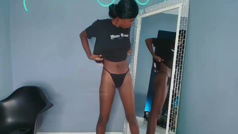 Snapshot of camilaasaenz_ chatting on September 23, 2025, 9:07 pm C A M I L A  online show from September 23, 2025, 9:07 pm