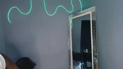 Snapshot of camilaasaenz_ chatting on October 6, 2025, 8:06 pm C A M I L A  online show from October 6, 2025, 8:06 pm