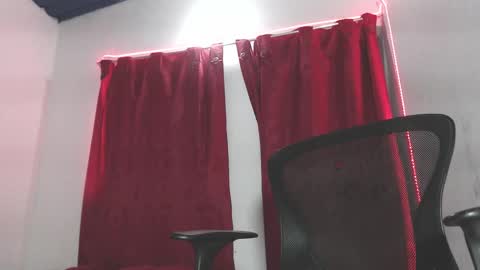 Snapshot of camilabbxc chatting on February 18, 2025, 12:48 am camila online show from February 18, 2025, 12:48 am