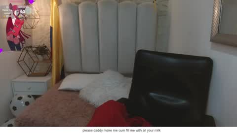 Snapshot of camilah_tk chatting on June 15, 2026, 12:18 pm Cami online show from June 15, 2026, 12:18 pm