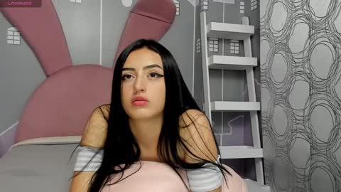 Snapshot of camilahunter__ chatting on March 11, 2025, 3:48 am Camila online show from March 11, 2025, 3:48 am