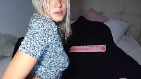 camilamarsh online show from June 17, 2026, 2:51 pm