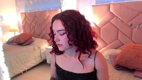 Camila  online show from December 13, 2024, 6:27 pm