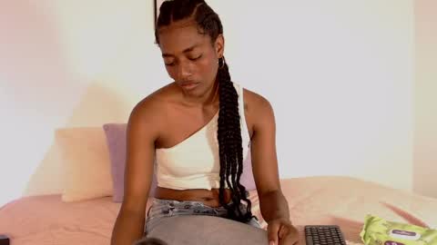 Camila Robinson online show from May 16, 2026, 9:13 pm