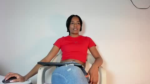 Camila Robinson online show from June 24, 2026, 9:03 pm