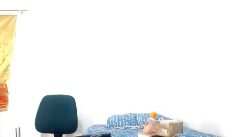 Camila online show from January 20, 2025, 5:37 pm