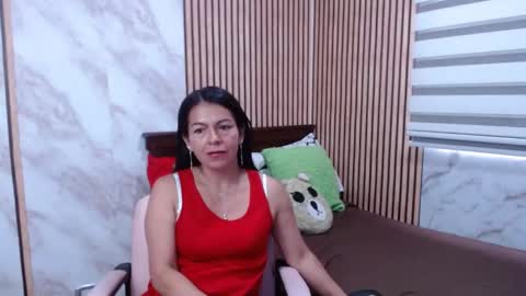 Camila Vargas online show from September 9, 2025, 2:38 pm