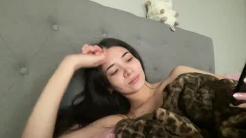 Camila Cruz online show from September 18, 2025, 12:40 pm