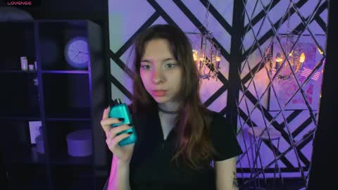 Camilla online show from April 5, 2026, 6:21 am