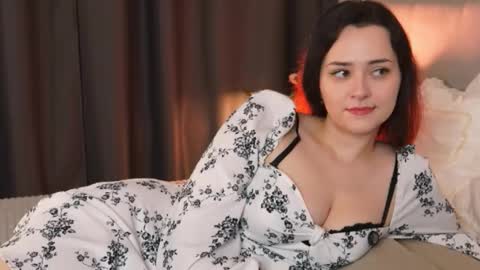 Camilla online show from February 22, 2026, 8:51 pm