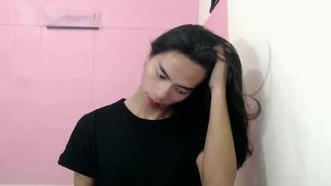 Camilla online show from December 18, 2024, 5:04 am