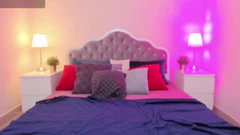 Snapshot of camilladreamer chatting on November 7, 2025, 6:30 pm camilladreamer online show from November 7, 2025, 6:30 pm