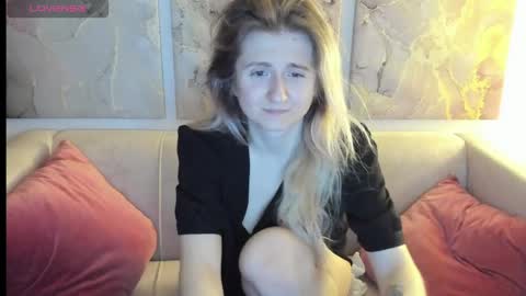 camilladreamer online show from April 22, 2026, 11:28 pm