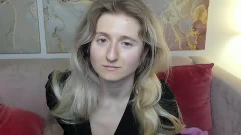 camilladreamer online show from May 4, 2026, 12:50 am