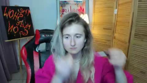 camilladreamer online show from July 25, 2026, 4:37 pm