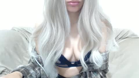 CamilleBunny online show from May 1, 2026, 3:00 am