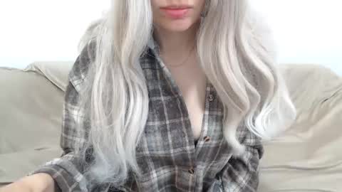 CamilleBunny online show from May 6, 2026, 3:02 am