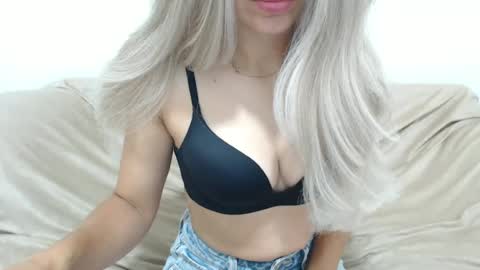 CamilleBunny online show from June 14, 2026, 2:24 am