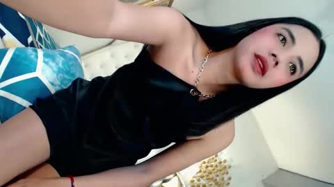 camillejoson online show from April 30, 2026, 1:23 am