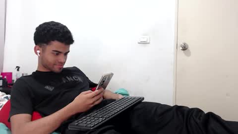 camillo_beischel_ online show from January 16, 2026, 6:56 pm