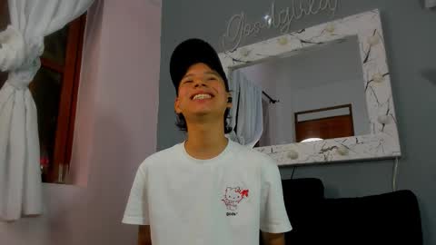 Snapshot of camillo_virgil chatting on September 10, 2025, 10:59 am Camillo Virgil online show from September 10, 2025, 10:59 am
