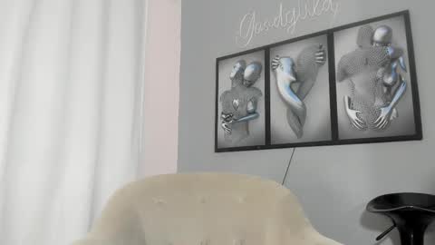 Snapshot of camillo_virgil chatting on October 15, 2025, 10:48 am Camillo Virgil online show from October 15, 2025, 10:48 am