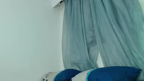 camilo_contre21 online show from December 27, 2024, 5:09 am