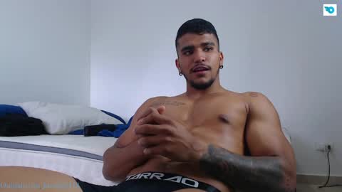 camilo_contre21 online show from April 27, 2026, 7:23 pm