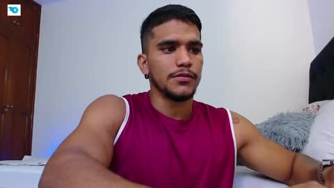 camilo_contre21 online show from May 15, 2026, 7:21 pm