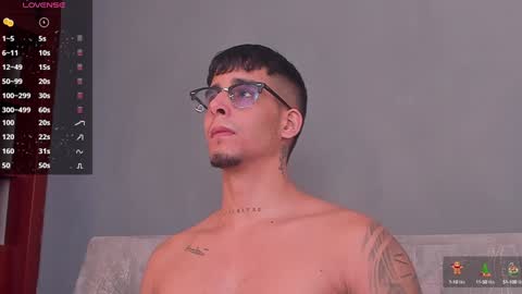 Snapshot of camilo_ospina_ chatting on December 18, 2024, 7:26 am INDEPENDENT MODEL online show from December 18, 2024, 7:26 am