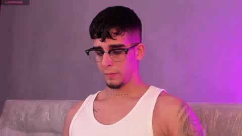 Snapshot of camilo_ospina_ chatting on January 8, 2025, 4:55 am INDEPENDENT MODEL online show from January 8, 2025, 4:55 am