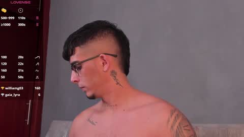 Snapshot of camilo_ospina_ chatting on January 18, 2025, 9:45 am INDEPENDENT MODEL online show from January 18, 2025, 9:45 am
