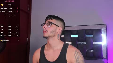 Snapshot of camilo_ospina_ chatting on February 26, 2025, 2:59 am INDEPENDENT MODEL online show from February 26, 2025, 2:59 am
