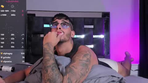 Snapshot of camilo_ospina_ chatting on February 26, 2025, 6:37 am INDEPENDENT MODEL online show from February 26, 2025, 6:37 am