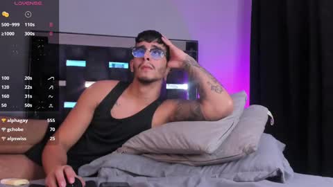 Snapshot of camilo_ospina_ chatting on February 26, 2025, 9:42 am INDEPENDENT MODEL online show from February 26, 2025, 9:42 am