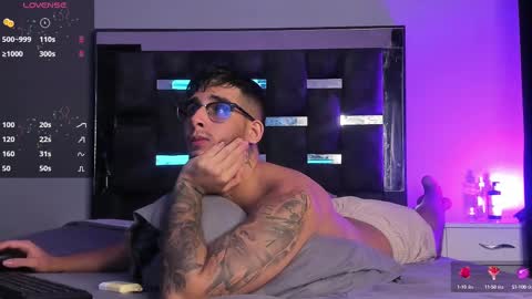 Snapshot of camilo_ospina_ chatting on March 5, 2025, 2:46 am INDEPENDENT MODEL online show from March 5, 2025, 2:46 am