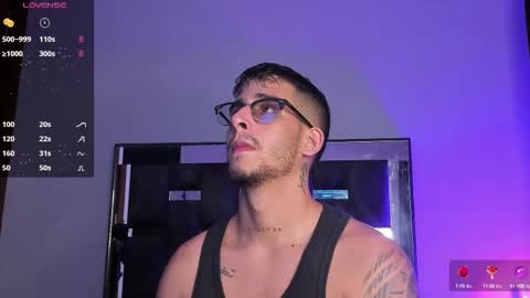 Snapshot of camilo_ospina_ chatting on March 11, 2025, 11:59 pm INDEPENDENT MODEL online show from March 11, 2025, 11:59 pm