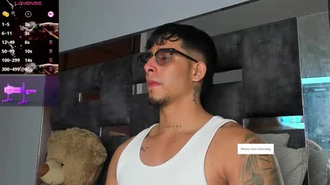 Snapshot of camilo_ospina_ chatting on September 10, 2025, 3:50 am INDEPENDENT MODEL online show from September 10, 2025, 3:50 am