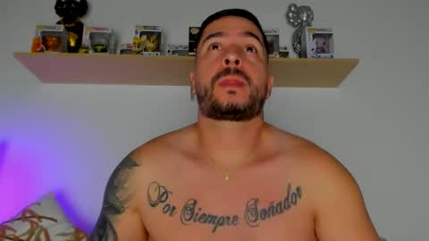 camilo_restrepo21 online show from February 17, 2026, 2:08 am