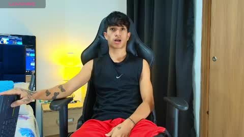 Camilo Bass online show from April 19, 2026, 8:22 pm