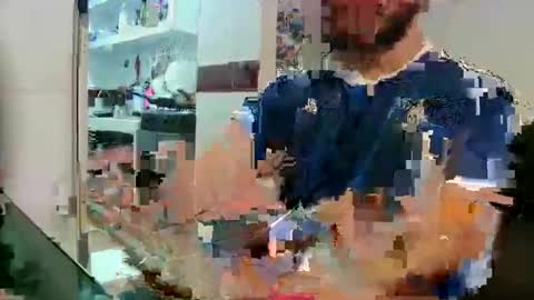 Snapshot of camiloex chatting on December 10, 2024, 10:26 pm Camilo online show from December 10, 2024, 10:26 pm