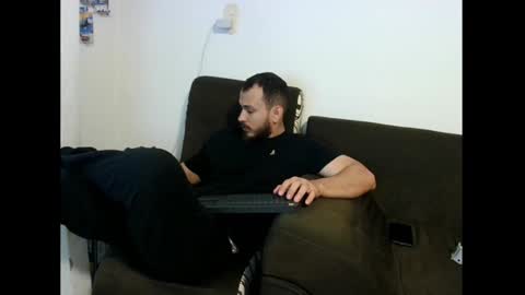 Snapshot of camiloex chatting on December 16, 2024, 1:53 am Camilo online show from December 16, 2024, 1:53 am