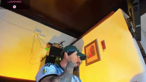 Snapshot of camilomayer chatting on September 14, 2025, 2:38 pm Camilo online show from September 14, 2025, 2:38 pm