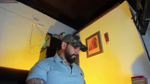 Snapshot of camilomayer chatting on October 22, 2025, 1:44 pm Camilo online show from October 22, 2025, 1:44 pm