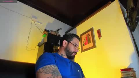 Snapshot of camilomayer chatting on October 30, 2025, 3:57 pm Camilo online show from October 30, 2025, 3:57 pm