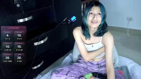 Snapshot of camilonrilli chatting on October 5, 2025, 2:10 am Cami  online show from October 5, 2025, 2:10 am