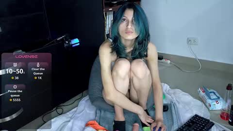 Cami  online show from November 24, 2025, 3:17 am